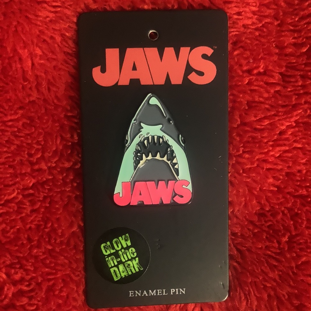 Jaws enamel pin